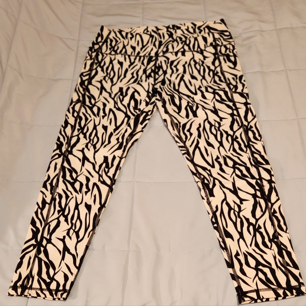 Zyia safari Brilliant Hi-rise leggings